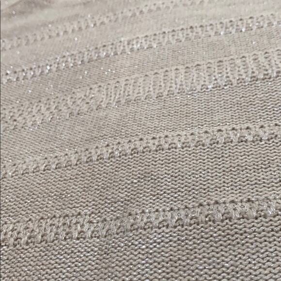 Ab
Studio sweater beige metallic shirt tail sz L - Picture 3 of 5